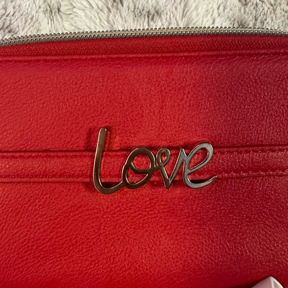 Red Wallet - Picture 3 of 7